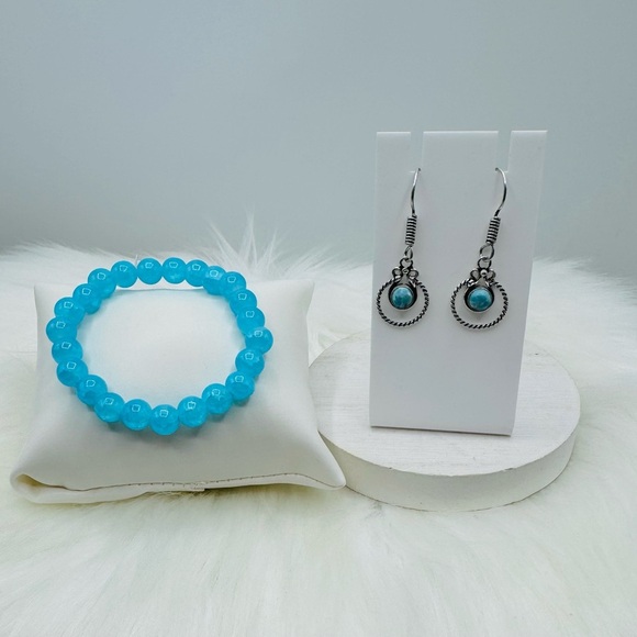 The Sky Blue Jewelry Bundle - Picture 1 of 5